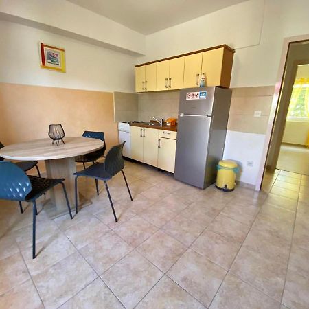 Apartments King - City Center Novalja Bagian luar foto