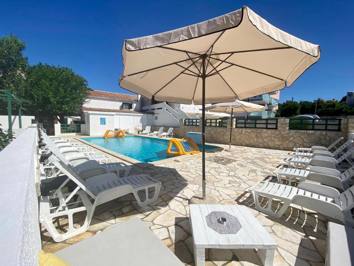 Apartments King - City Center Novalja Bagian luar foto