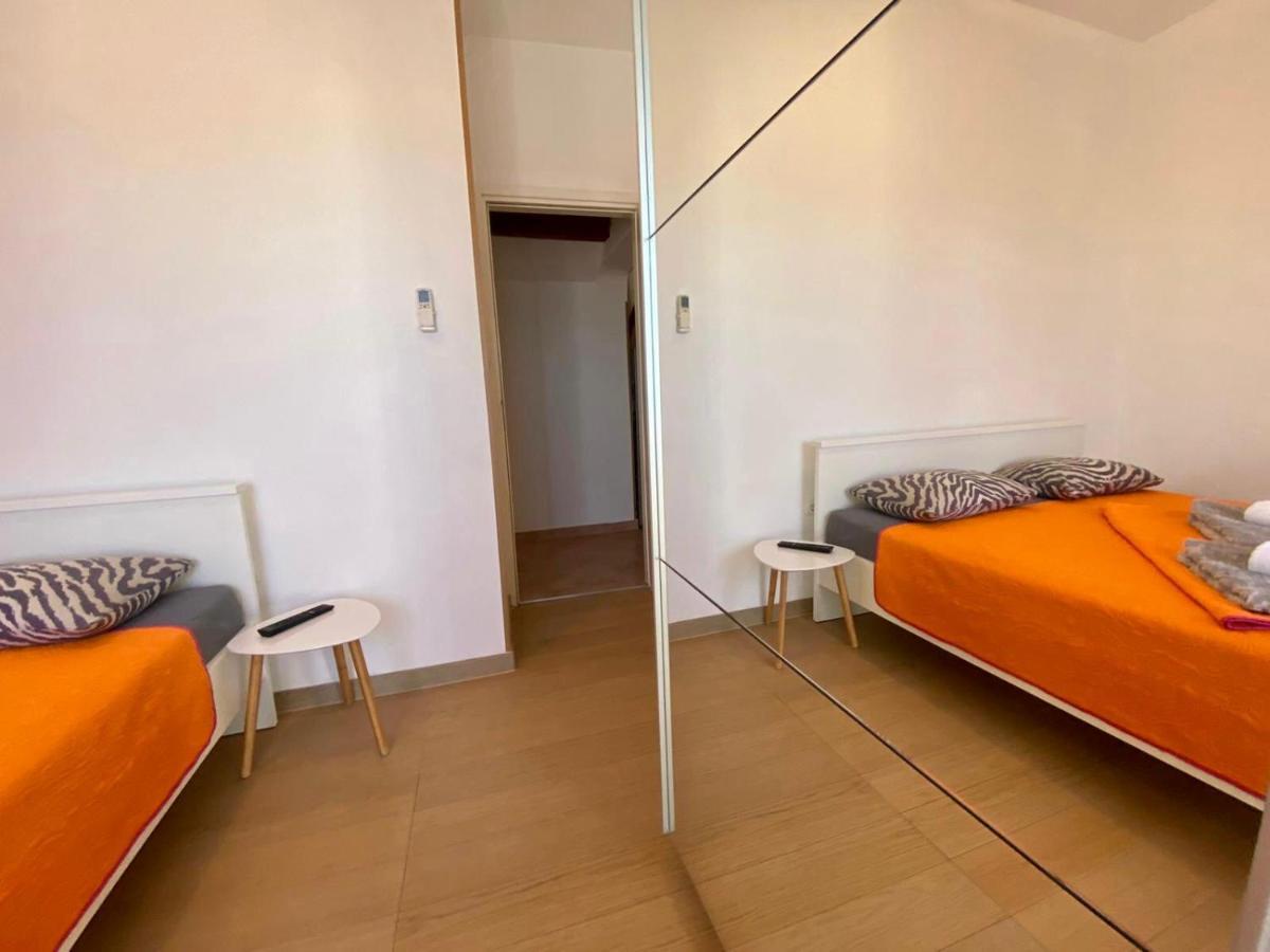 Apartments King - City Center Novalja Bagian luar foto