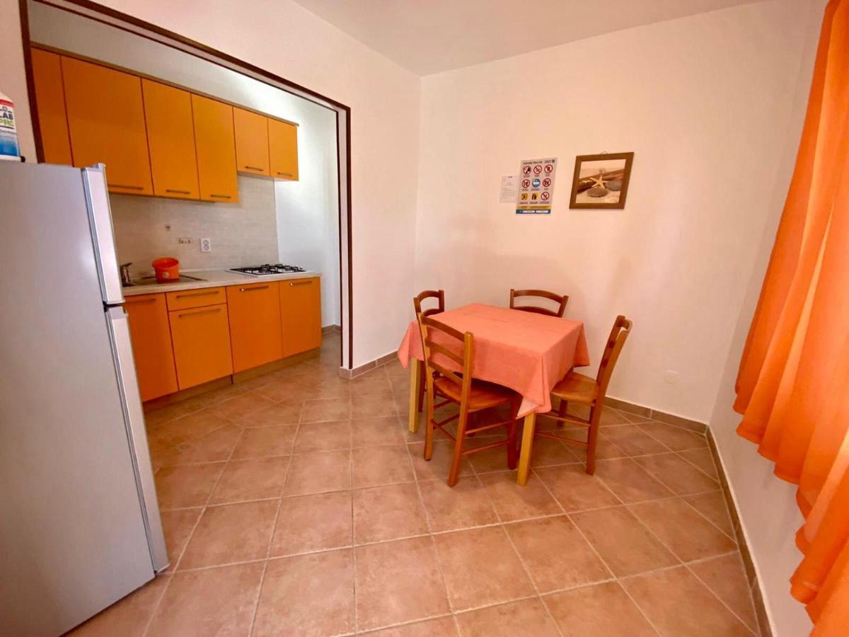 Apartments King - City Center Novalja Bagian luar foto