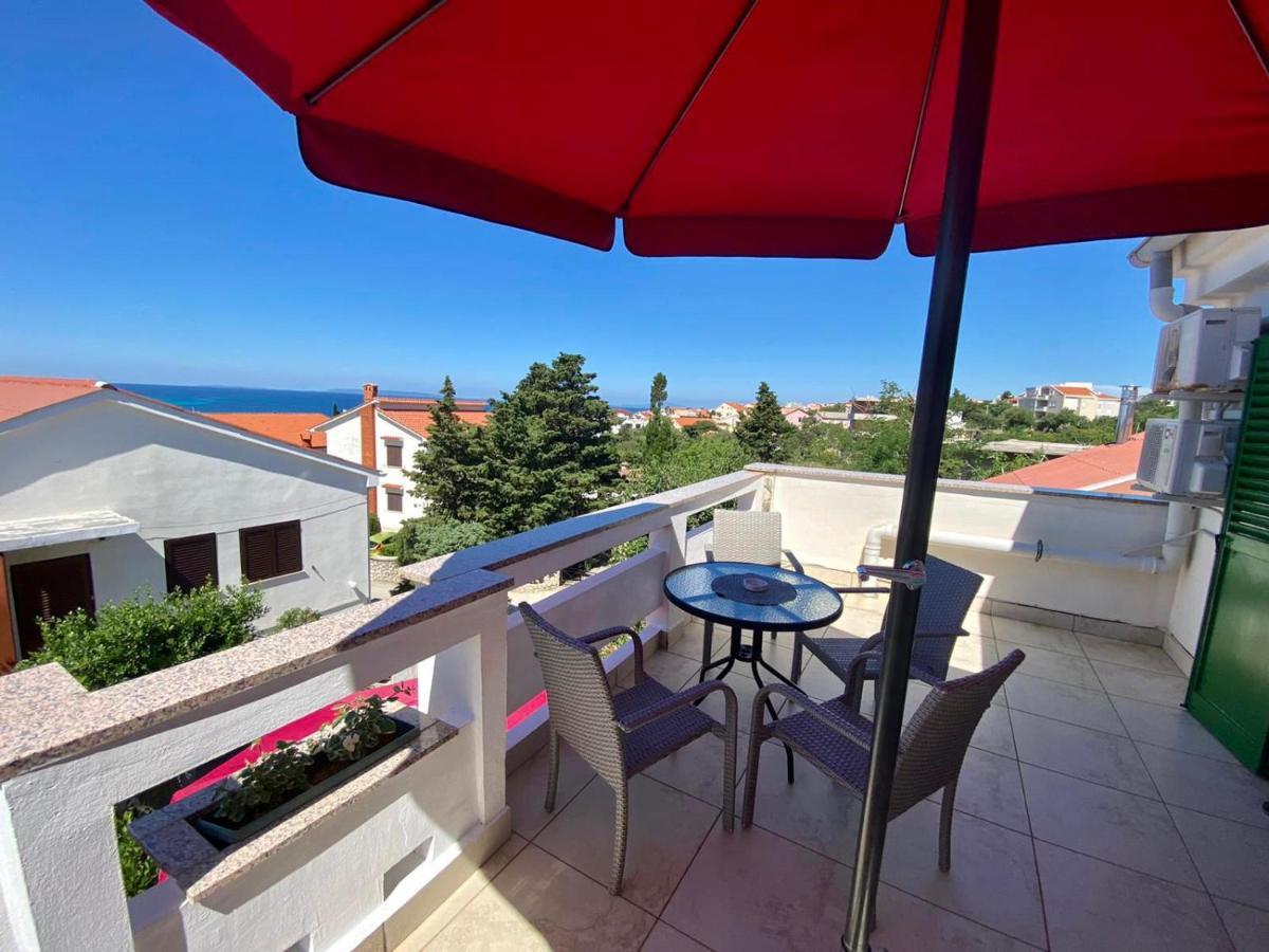 Apartments King - City Center Novalja Bagian luar foto