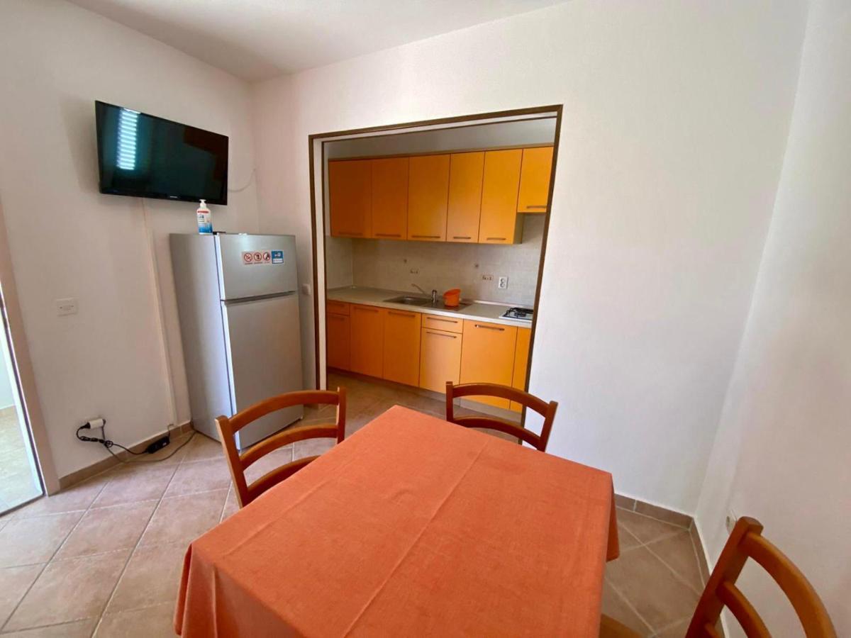 Apartments King - City Center Novalja Bagian luar foto